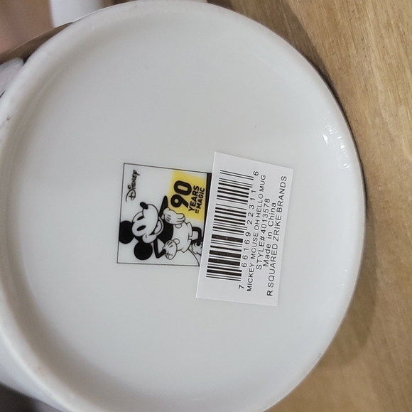 Disney Mickey Mouse 90 years of magic mug - Picture 6 of 6